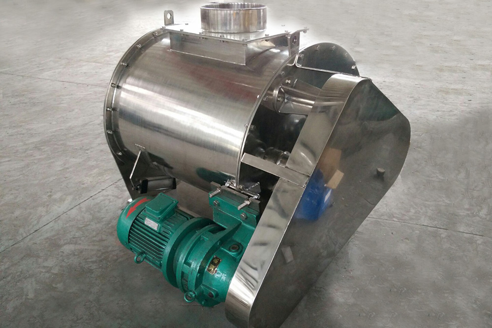 WZ type gravity-free mixer