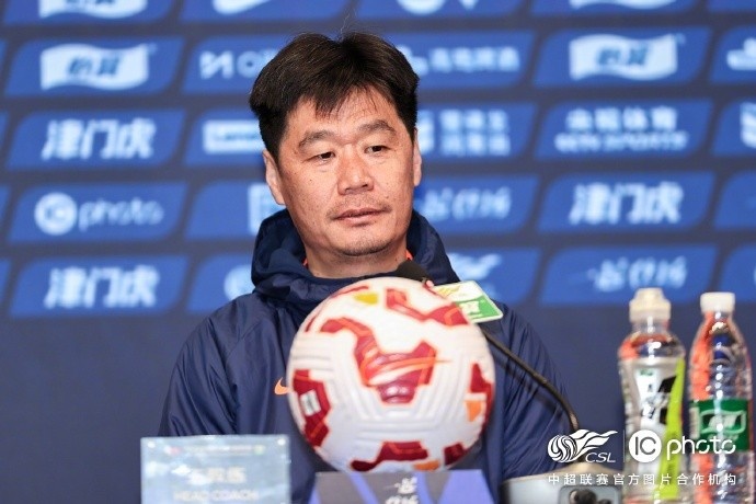 李霄鵬：希望明天比賽能打出一些新的東西，取得一個好的結(jié)果