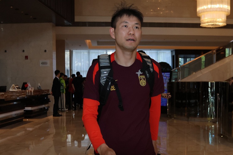 媒體人：如果李源一沒傷沒病，他落選名單在邏輯上講不出合理性