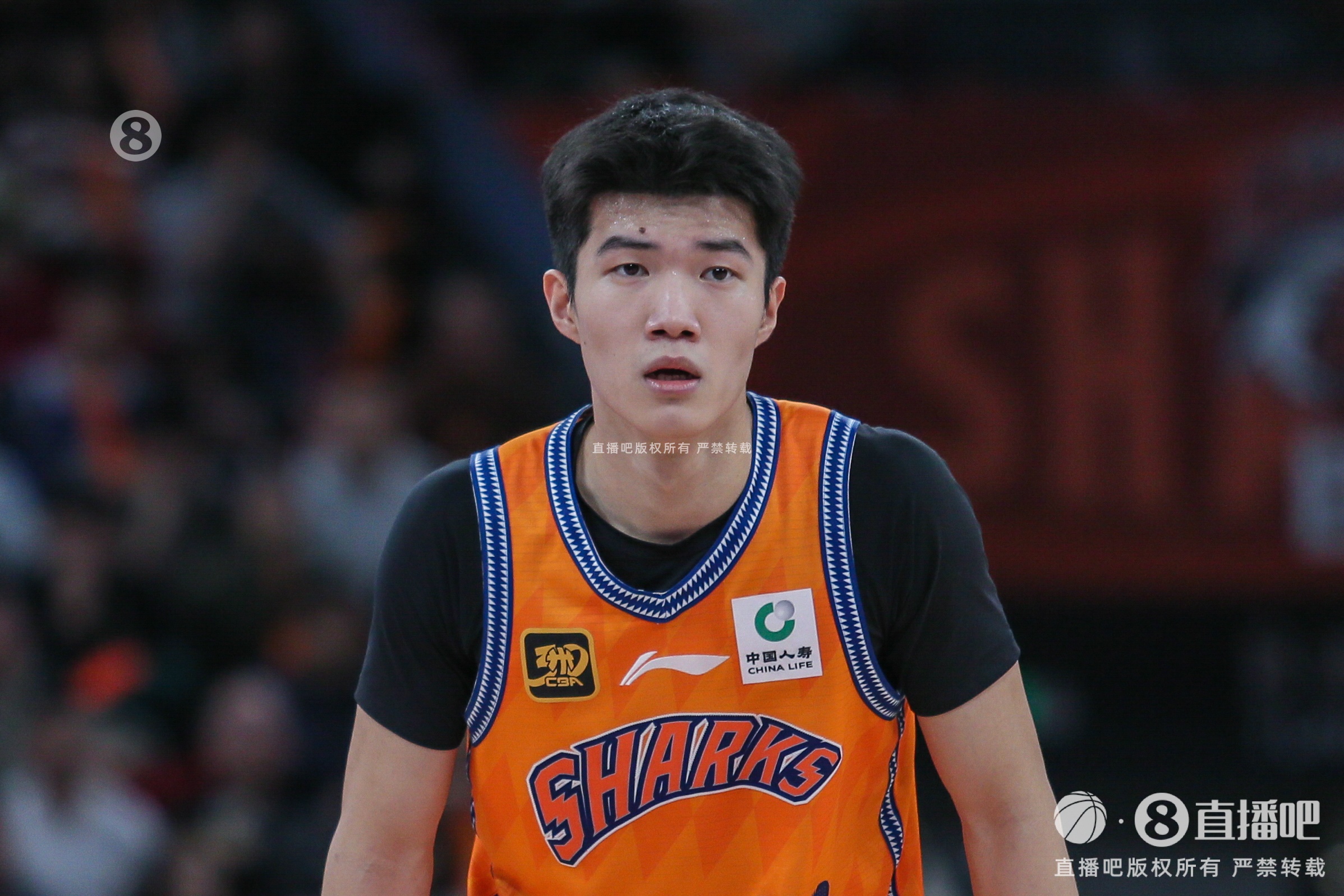 率先發(fā)力！偰李永煒首節(jié)5中4拿到11分 三分4中3